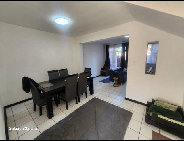 2 BEDROOM TOWNHOUSE FOR SALE IN BRACKENHURST